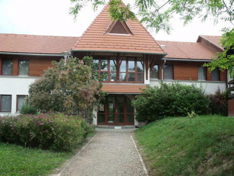 konferencia-központ, szálláshely